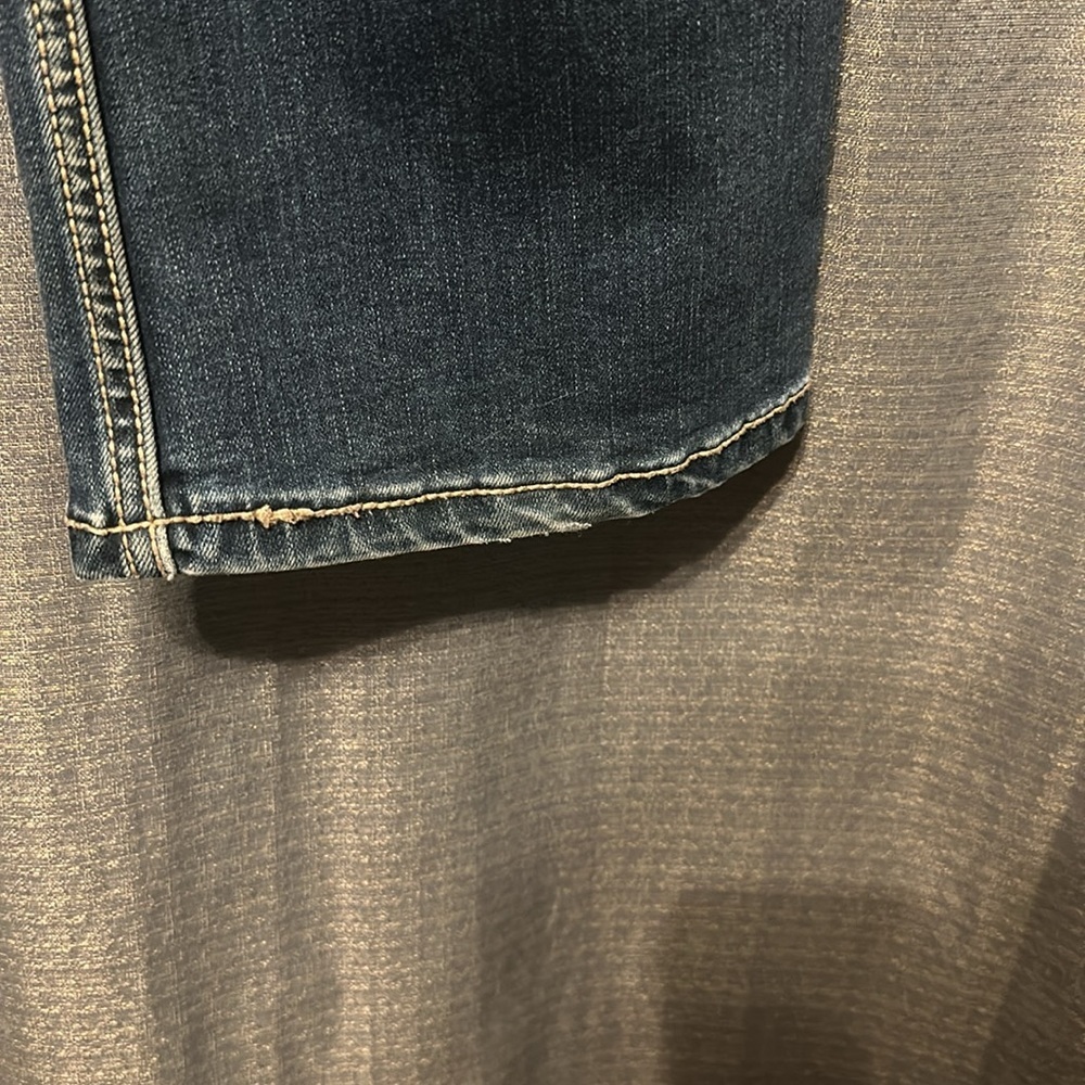 Women wrangle jeans - Picture 9 of 10